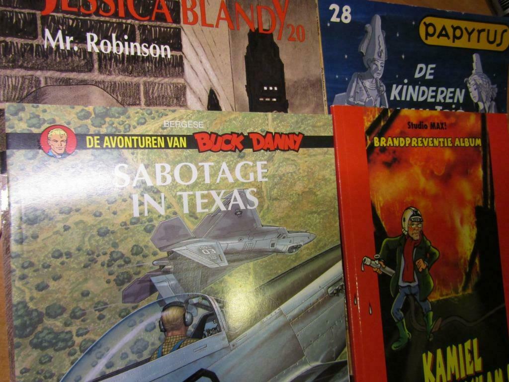 Strippakket 2 (Buck Danny, Corentin, Largo Winch,...), Boeken, Ophalen of Verzenden, Gelezen