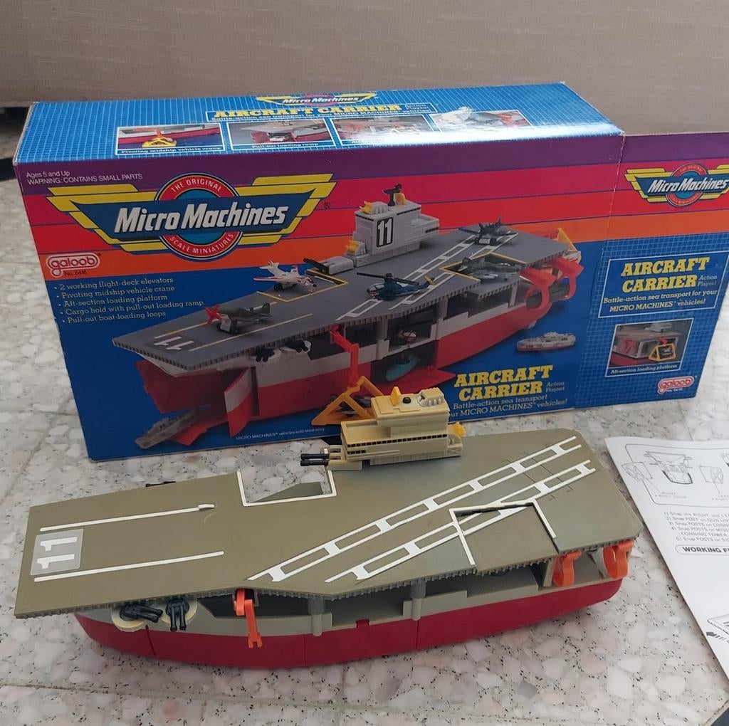 Micro Machines Galoob vliegdekschip uit 1988, Hobby en Vrije tijd, Ophalen of Verzenden, Zo goed als nieuw