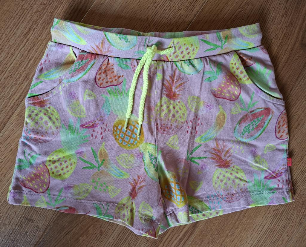 Someone lichtroze short fruitjes 122, Kinderen en Baby's, Kinderkleding | Maat 122, Broek, Meisje, Ophalen of Verzenden, Zo goed als nieuw