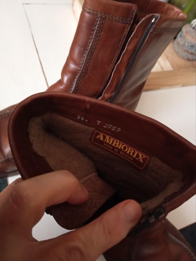 Ambiorix leder maat 44, Enlèvement ou Envoi, Porté