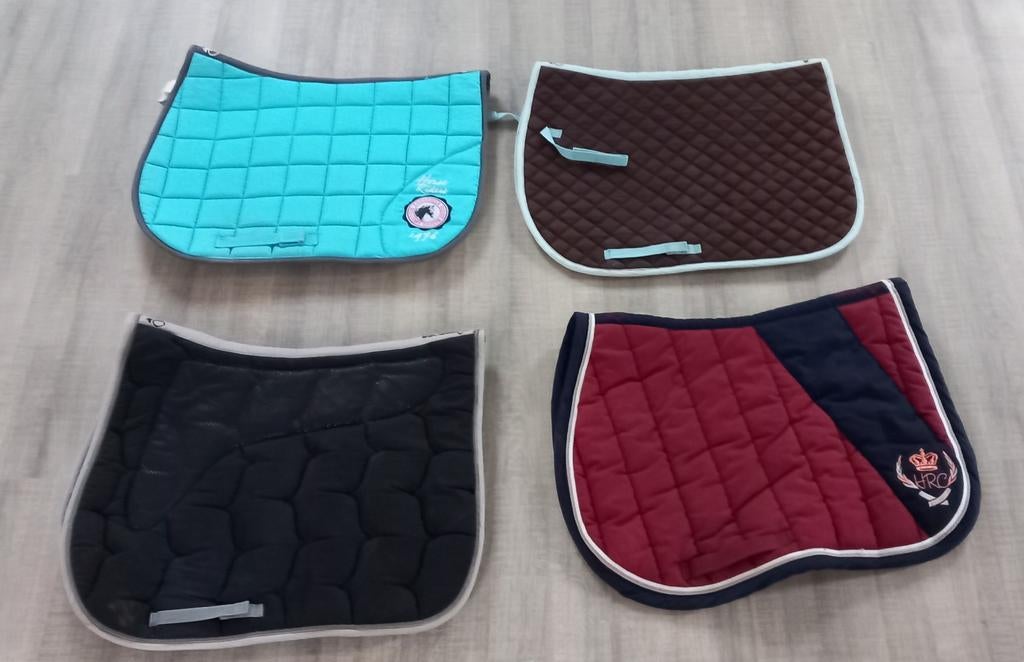Zadeldekjes, Enlèvement