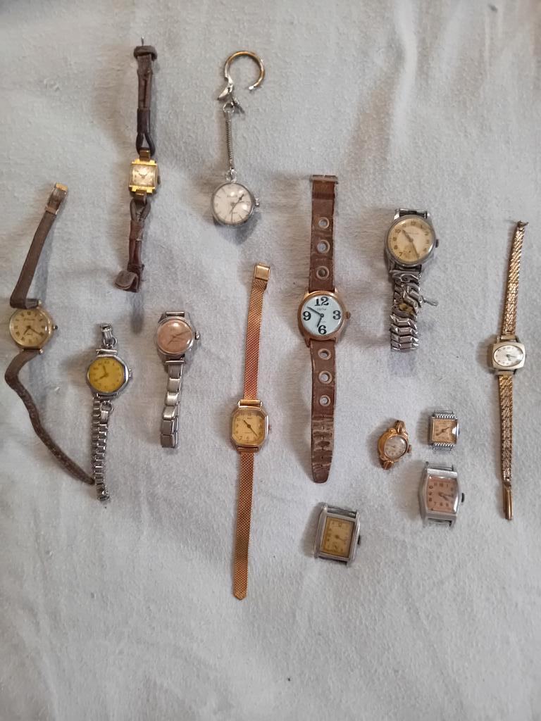 Lots d'ancienne montre de femmes, Montre-bracelet, Enlèvement ou Envoi, Or, Utilisé