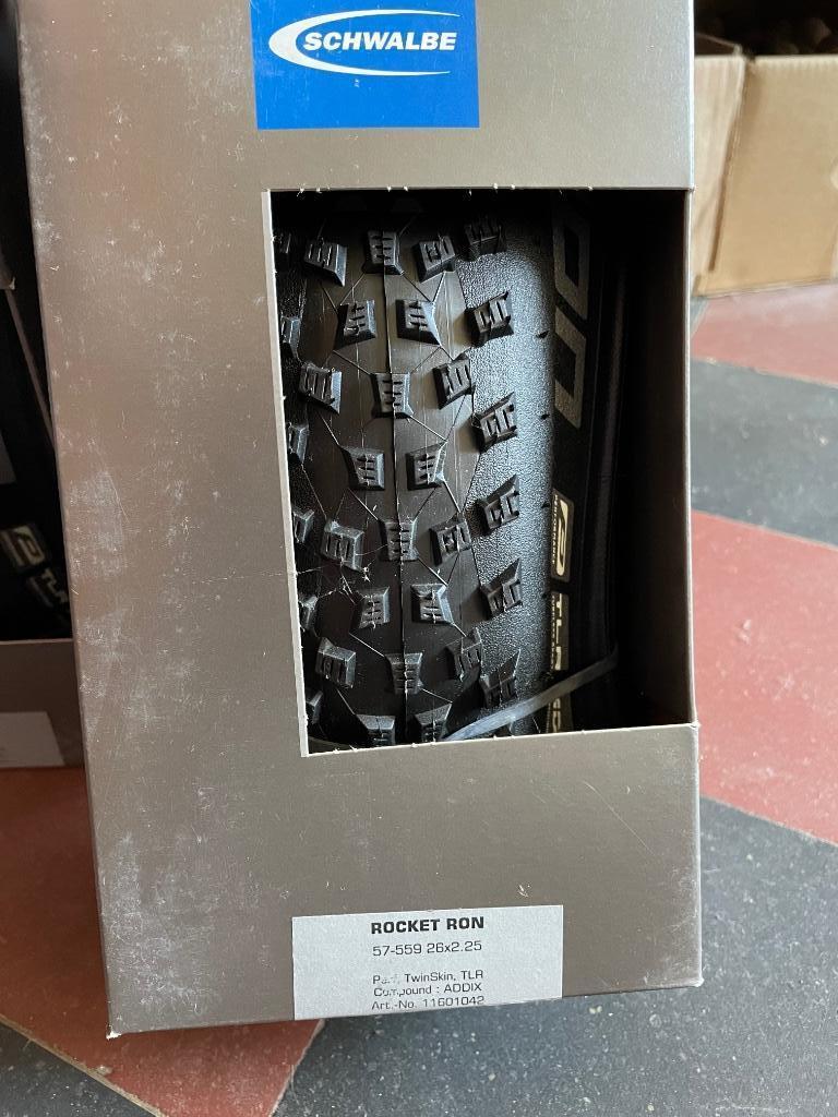 Pneu vtt 26 schwalbe 2,25 tubeless ready, Ophalen, Nieuw