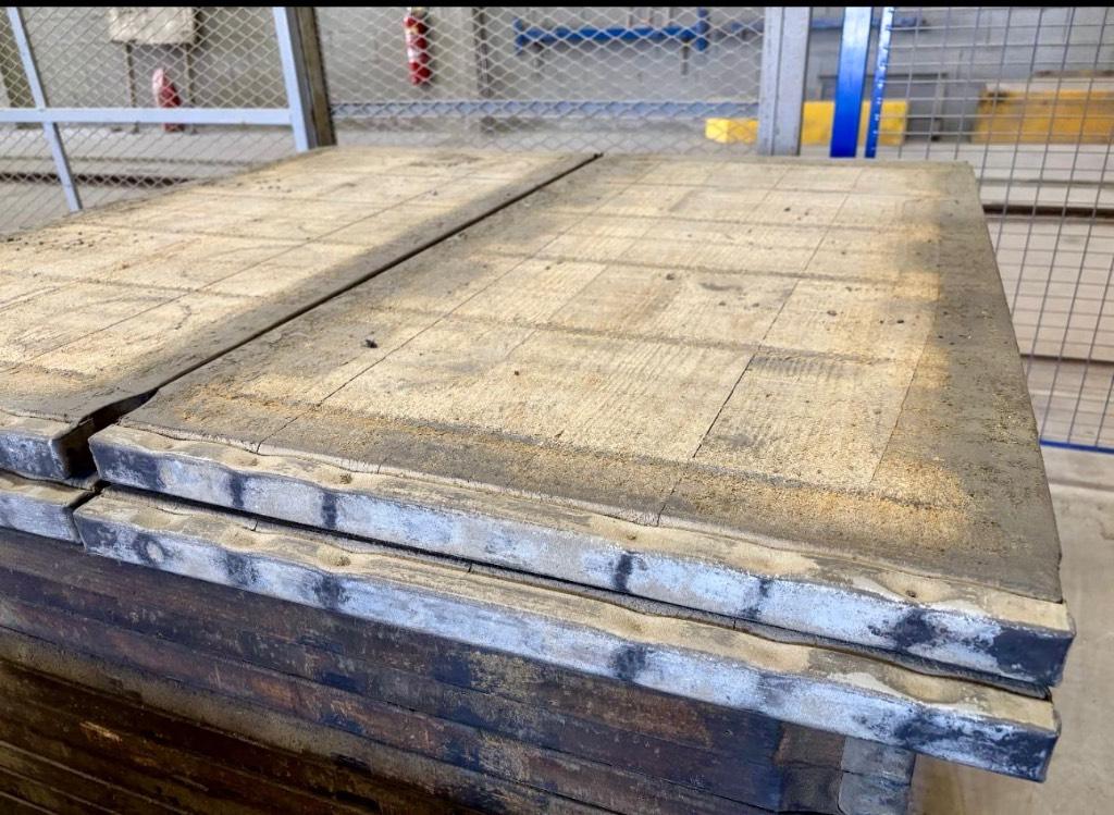 Panneaux de coffrage bois massif – Douglas 120X60X4 cm, Bricolage & Construction, Enlèvement ou Envoi, Comme neuf, Planche