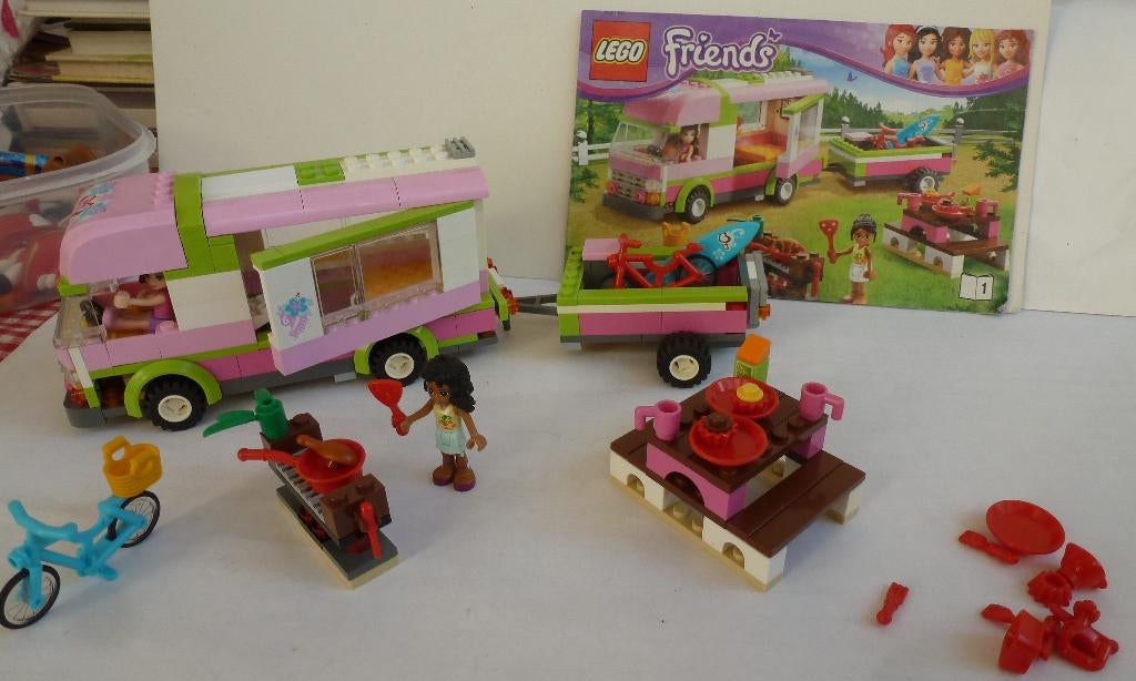LEGO Friends Coole Camper - 3184, Kinderen en Baby's, Speelgoed | Duplo en Lego, Zo goed als nieuw, Lego, Complete set, Ophalen of Verzenden