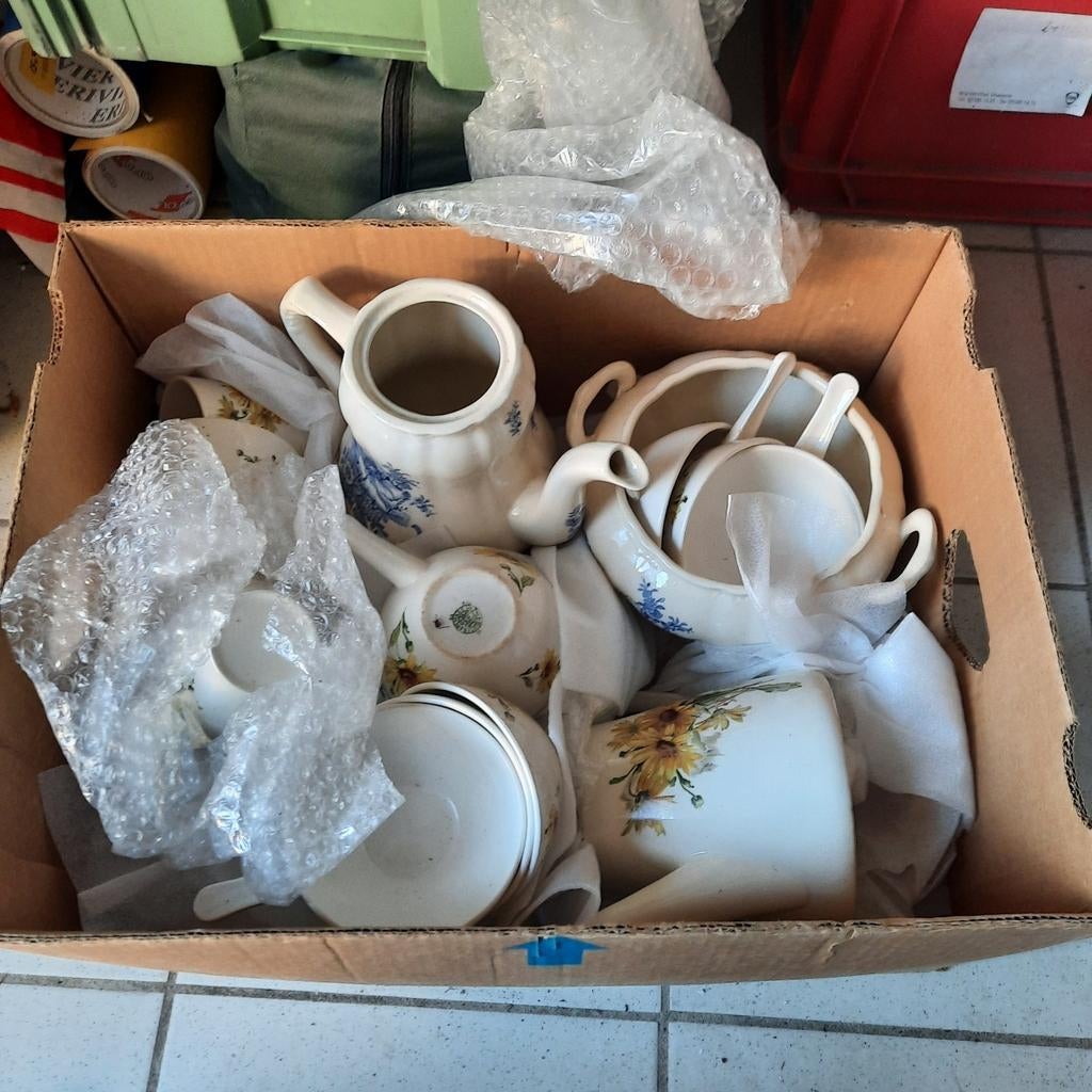 Ustensiles Boch, sacs, cruches, assiettes., Enlèvement ou Envoi