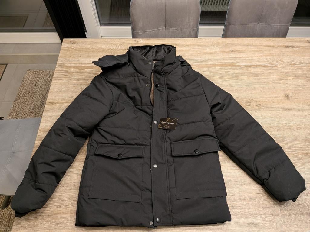 Veste pour homme, Enlèvement
