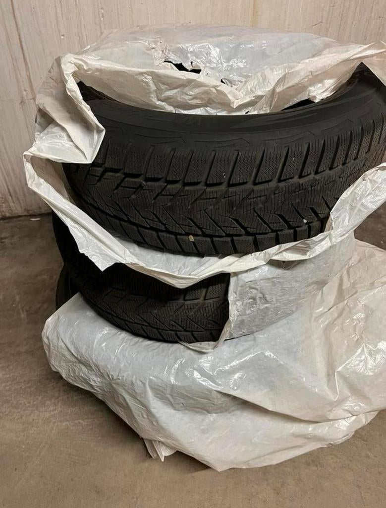 4 Vredestein Wintrac Xtreme S 205/55 r 16 winterbanden, Auto-onderdelen, Banden en Velgen, Ophalen, Winterbanden, Band(en)