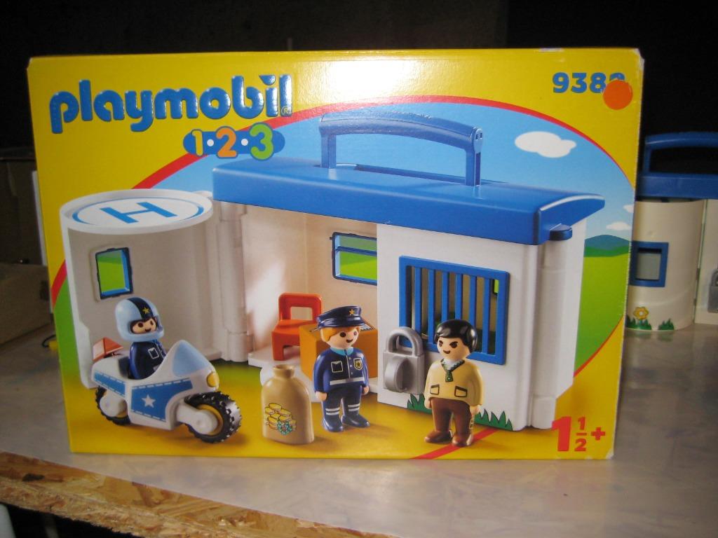 Playmobil politiekantoor + extra politiewagen, Ophalen of Verzenden, Zo goed als nieuw, Complete set