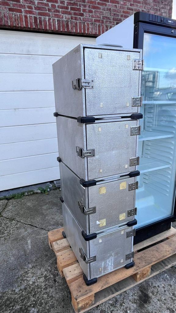 Aluminium transportboxen, stapelbaar en geïsoleerd, Ophalen