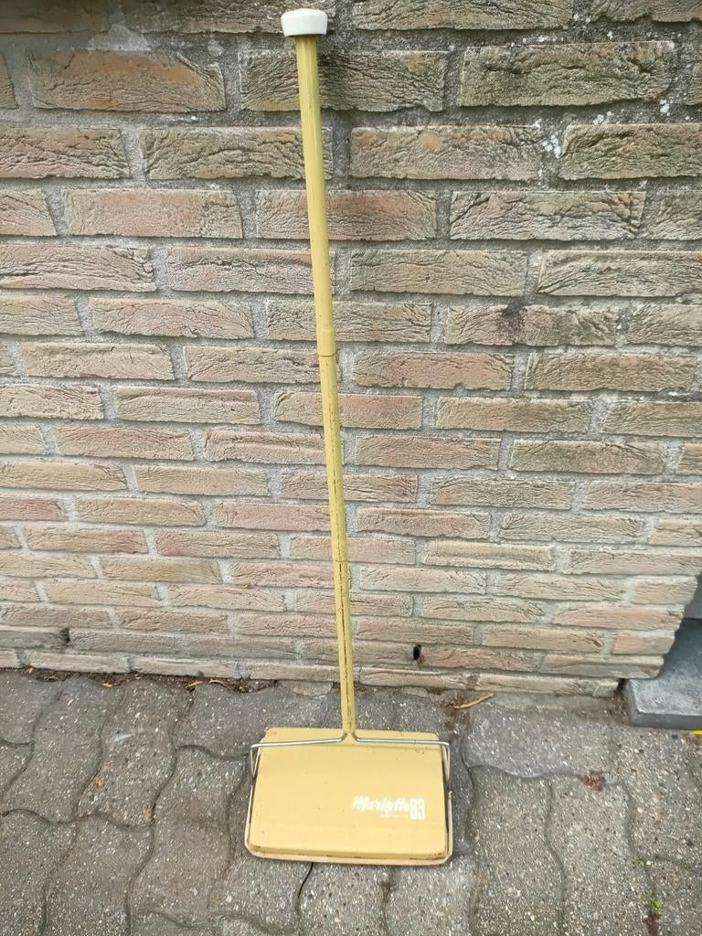 Vintage tapijtreiniger, Enlèvement