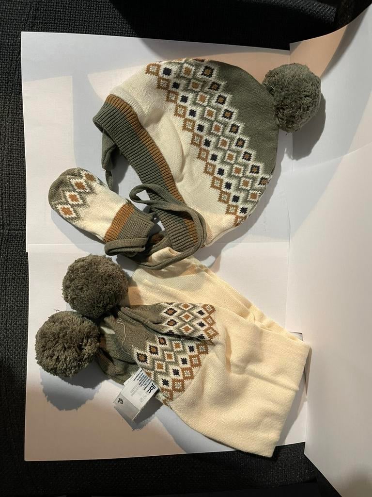 Babysmuts, sjaal en wanten, Enfants & Bébés, Vêtements de bébé | Bonnets, Écharpes & Moufles, Garçon ou Fille, JBC, Comme neuf