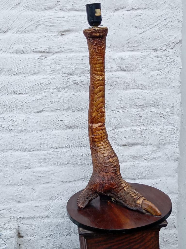 Oude lamp met struisvogelpoten, Ophalen of Verzenden