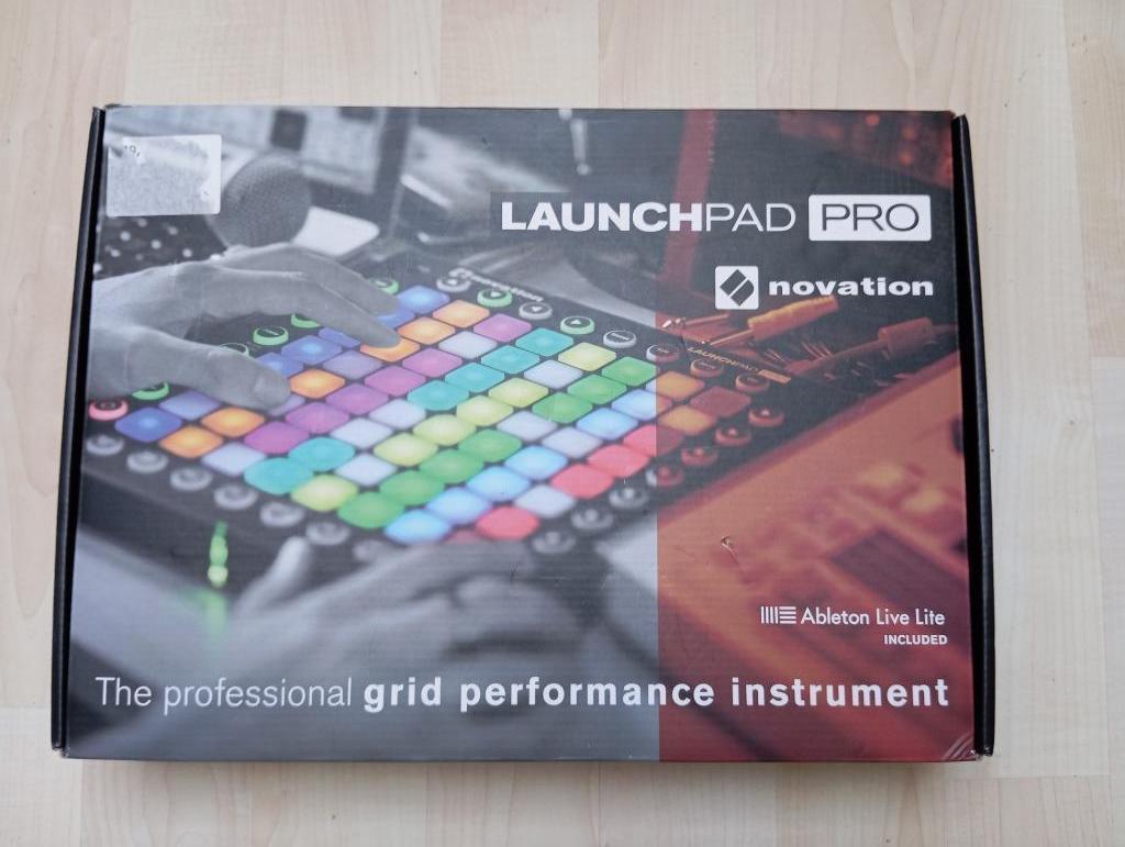launchpad Novation pro, Muziek en Instrumenten, Ophalen
