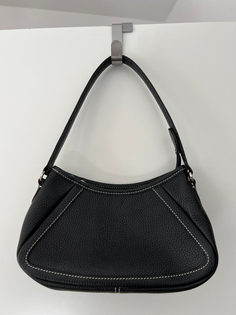 Sac à bandoulière Nobody en cuir noir, Bijoux, Sacs & Beauté, Sacs | Sacs Femme, Enlèvement, Comme neuf