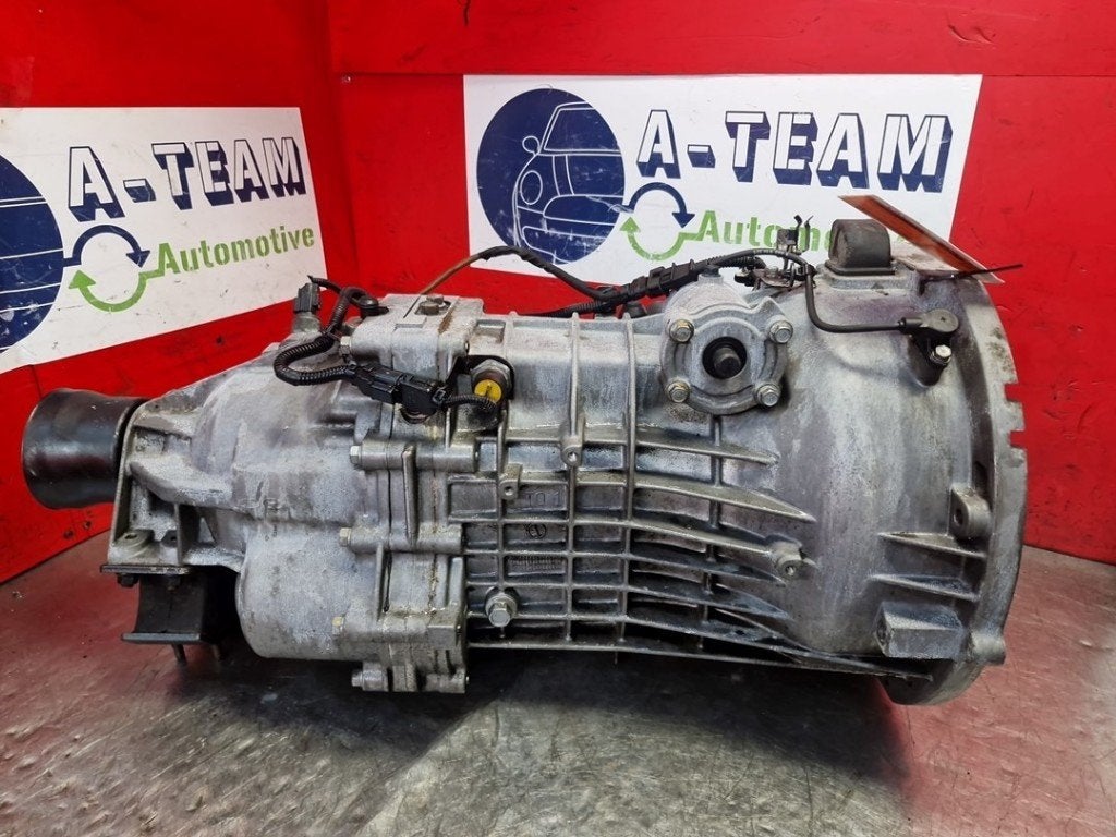 BOITE DE VITESSES MANUELLE ABS Hyundai H-300 (|4300049950|), Hyundai Motor Deutschland GmbH, Kaiserleipromenade 5
63067  Offenbach am Main, DE