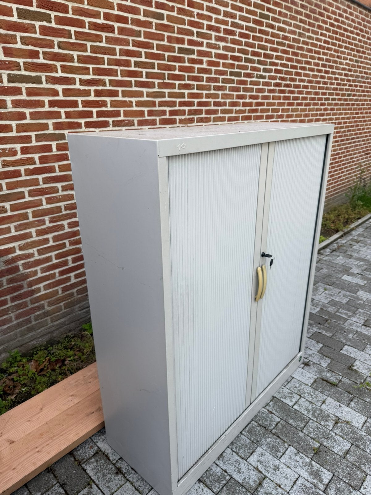 Roldeur kast ijzer, Ophalen, Gebruikt, 100 tot 150 cm, 100 tot 150 cm