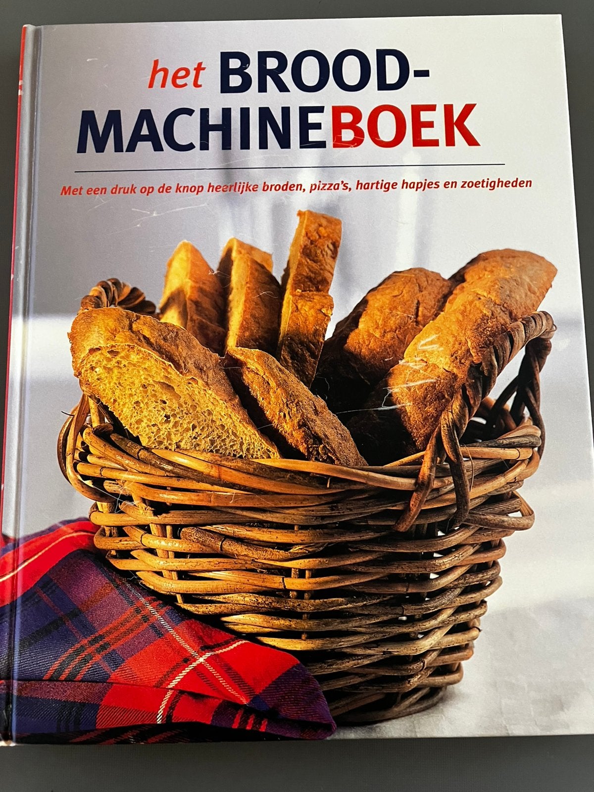 BROODmachine - boek., Ophalen of Verzenden, Zo goed als nieuw