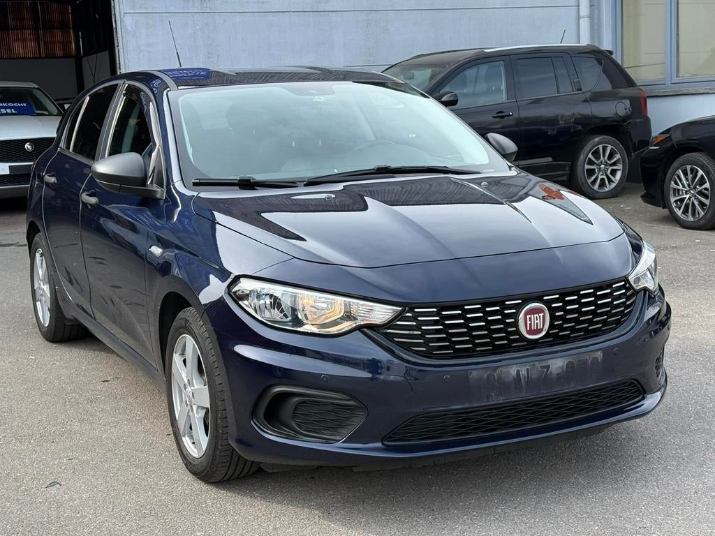 Fiat Tipo 1.4 Benzine 2017 79.920km 12 maanden garantie, Auto's, Voorwielaandrijving, Stof, Euro 6, 4 cilinders