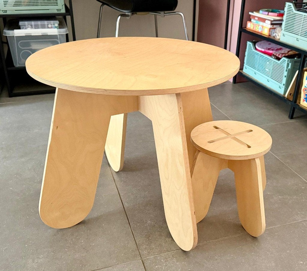Babai toys table + stool (natural), Kinderen en Baby's, Kinderkamer | Tafels en Stoelen, Ophalen, Gebruikt, Tafel(s) en Stoel(en)