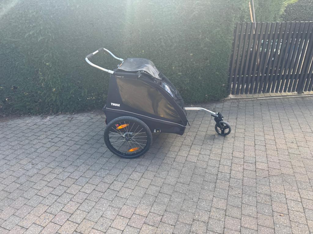 Thule Fietskar Coaster XT Zwart, Ophalen, Zo goed als nieuw