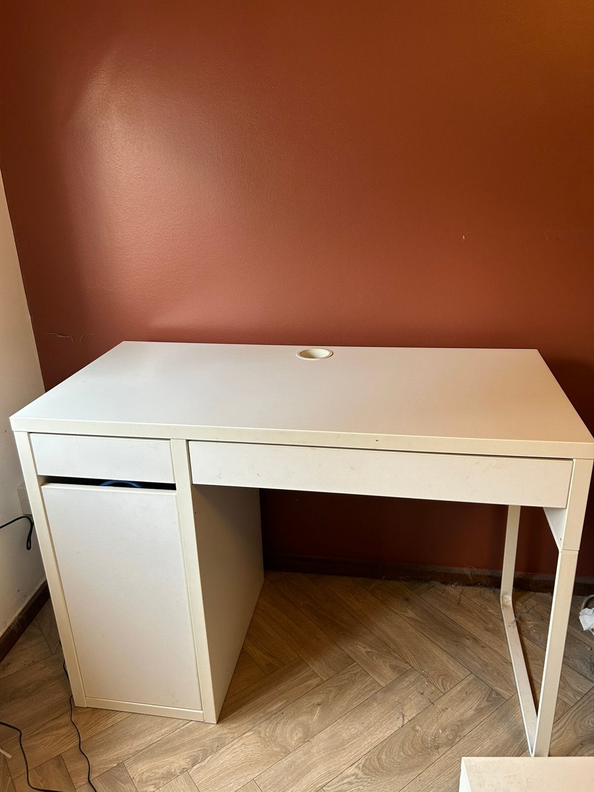 Bureau Micke van Ikea, Maison & Meubles, Avec tiroirs, Enlèvement, Utilisé, IKEA