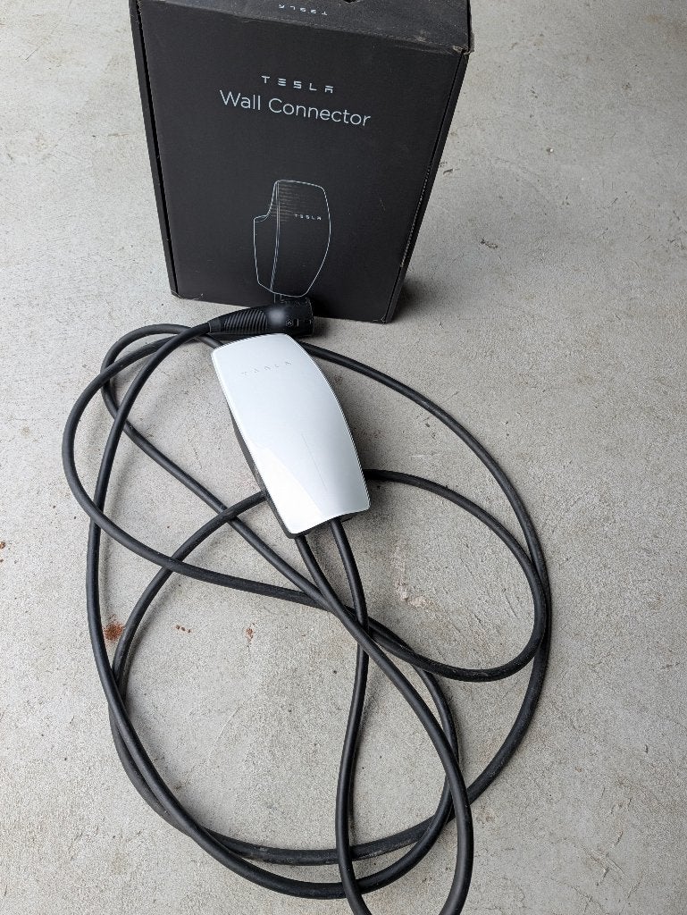Tesla laadpaal wallcharger Gen 3 - 22kW, Enlèvement ou Envoi, Comme neuf, Borne de recharge et Câble de charge