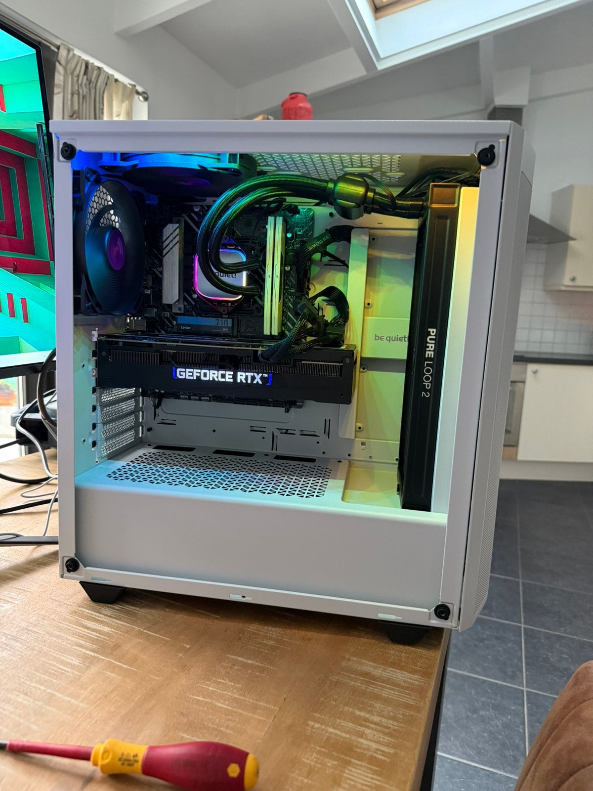 Witte gaming pc i7 13700k rtx 4080 32gb 2tb 32 inch, Ophalen, Zo goed als nieuw, Gaming, SSD