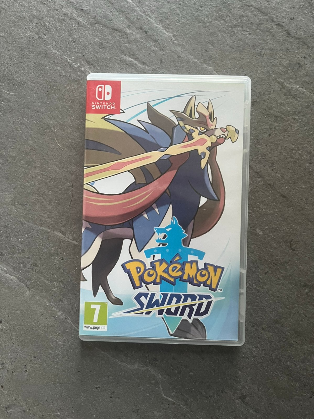 Pokemon Sword - Nintendo Switch, Games en Spelcomputers, Ophalen, Zo goed als nieuw