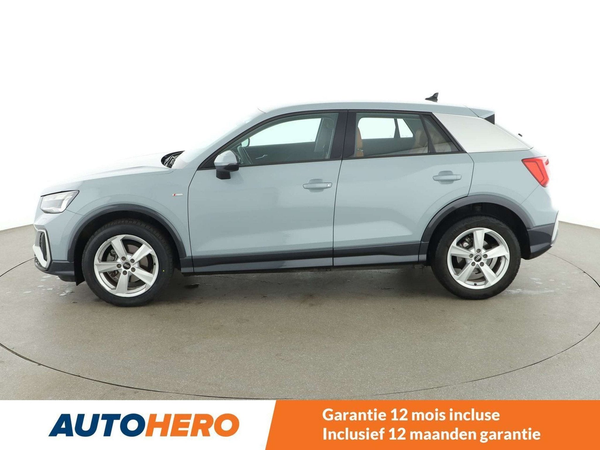 Audi Q2 30 TFSI S line (année de construction 2022), Autos, Audi, Cuir, Argent ou Gris, Boîte manuelle, 5 portes