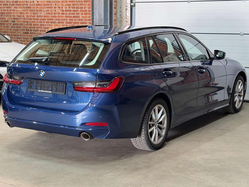 BMW 318 iA Benzine Facelift Automaat Navi Garantie, Auto's, BMW, Automaat, 1998 cc, Stof, Gebruikt