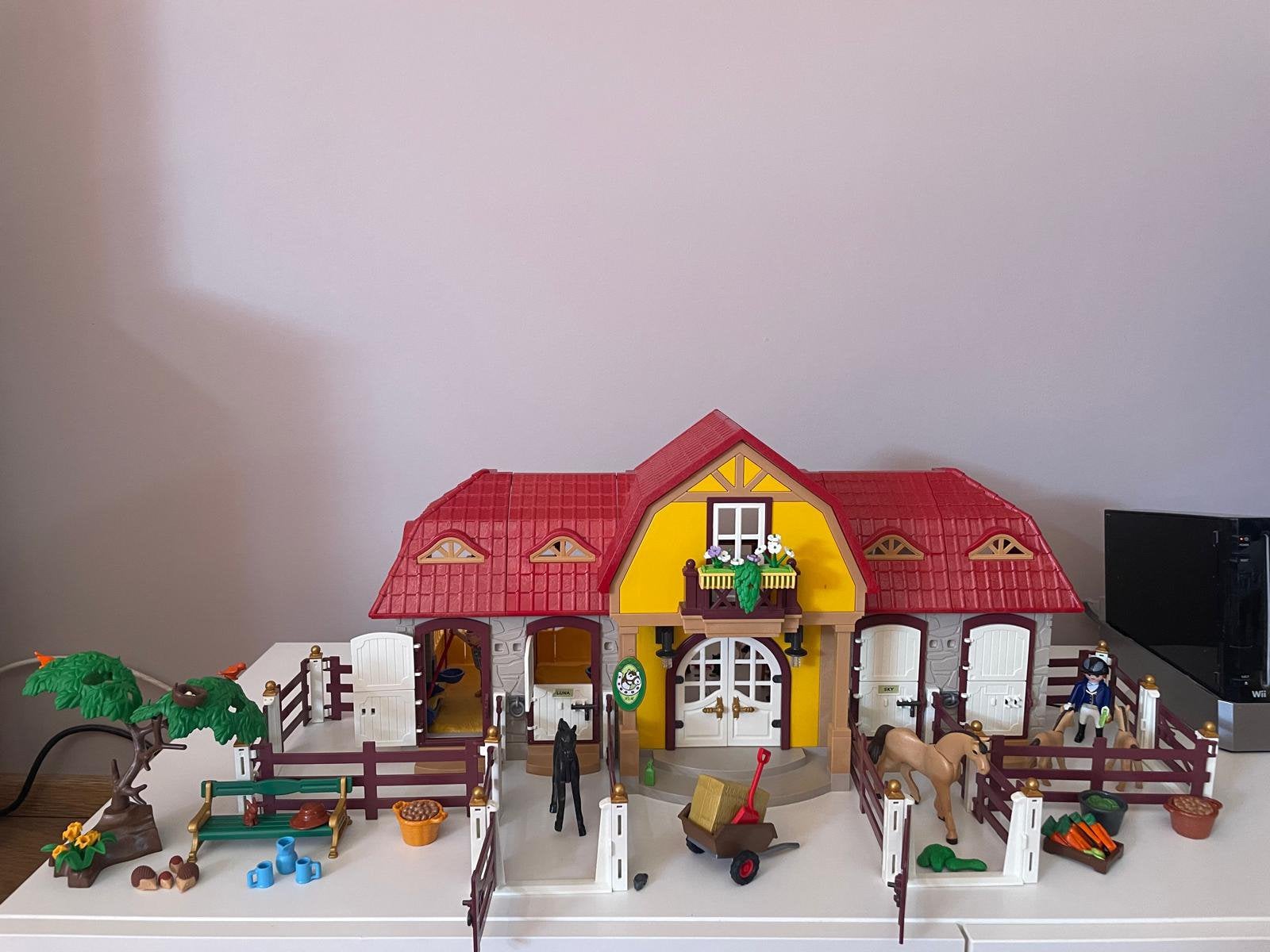 Ecurie playmobil country 5221, Enfants & Bébés, Jouets | Playmobil, Bâtiment, Comme neuf, Country, Kit complet