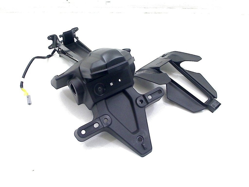 PORTE PLAQUE D'IMMATRICULATION Yamaha, Dhr. S. di Majo, Utilisé, Info@cama-motorparts.nl, P.J. Troelstraweg 8 8
3144 CX  MAASSLUIS, NL