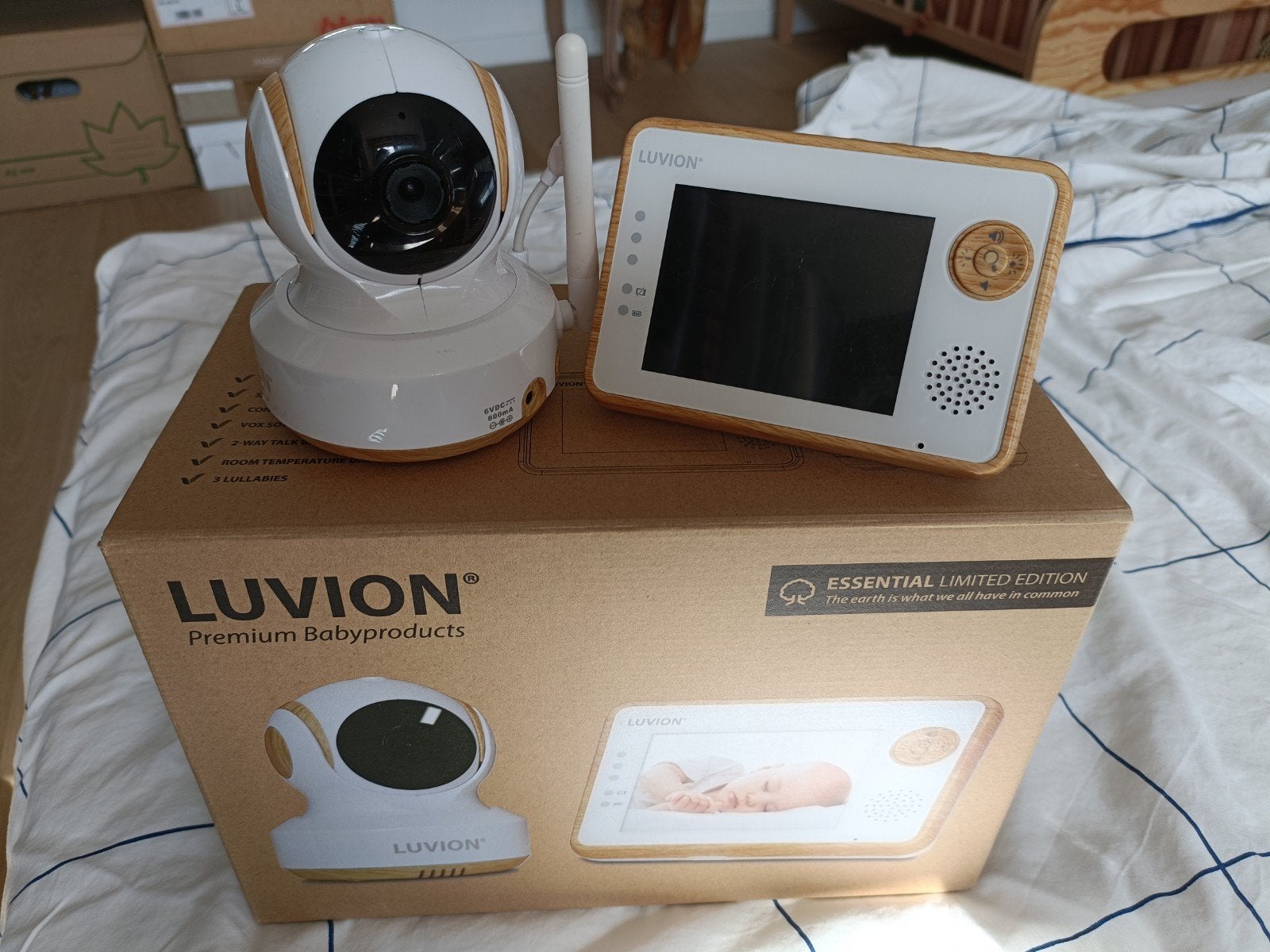 Luvion Essential Limited Edition babyfoon met camera, Ophalen, Gebruikt, 100 tot 250 meter, Camera