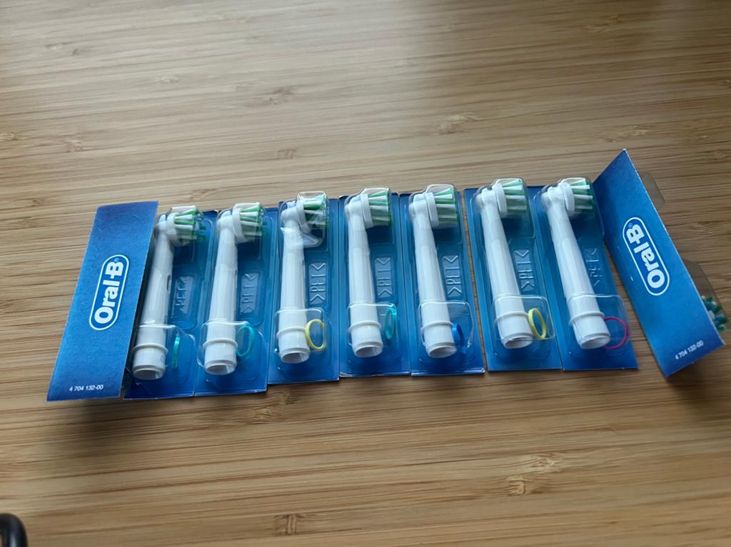 Accessoires originaux pour brosse à dents électrique Oral B, Informatique & Logiciels, Enlèvement, Neuf