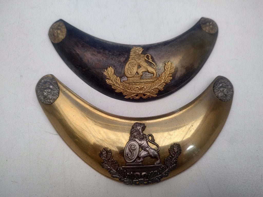 2 Belgische Haussecols, Verzamelen, Militaria | Algemeen, Ophalen of Verzenden