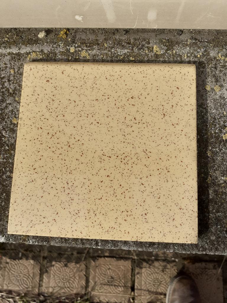 Carrelage 15x15 cm_beige moucheté biseauté (±100 pièces), Neuf, Enlèvement, Autres matériaux, 10 à 30 cm