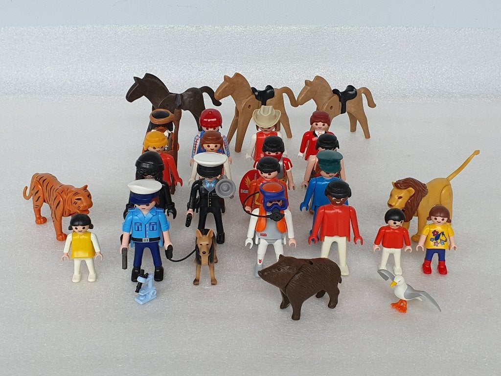 Lot Playmobil met 18 figuren en 8 dieren, Enlèvement ou Envoi, Utilisé, Figurines