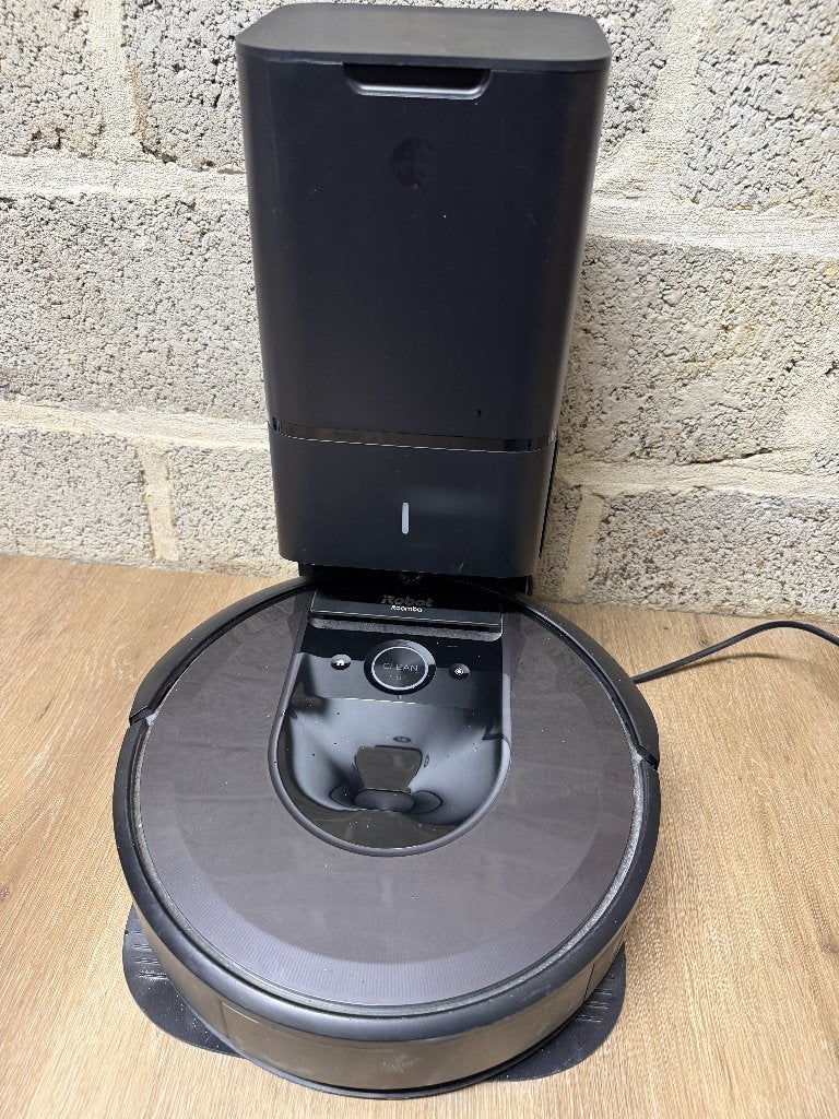 iRobot Roomba i8+ te koop, IRobot, Comme neuf, Enlèvement, Aspirateur robot