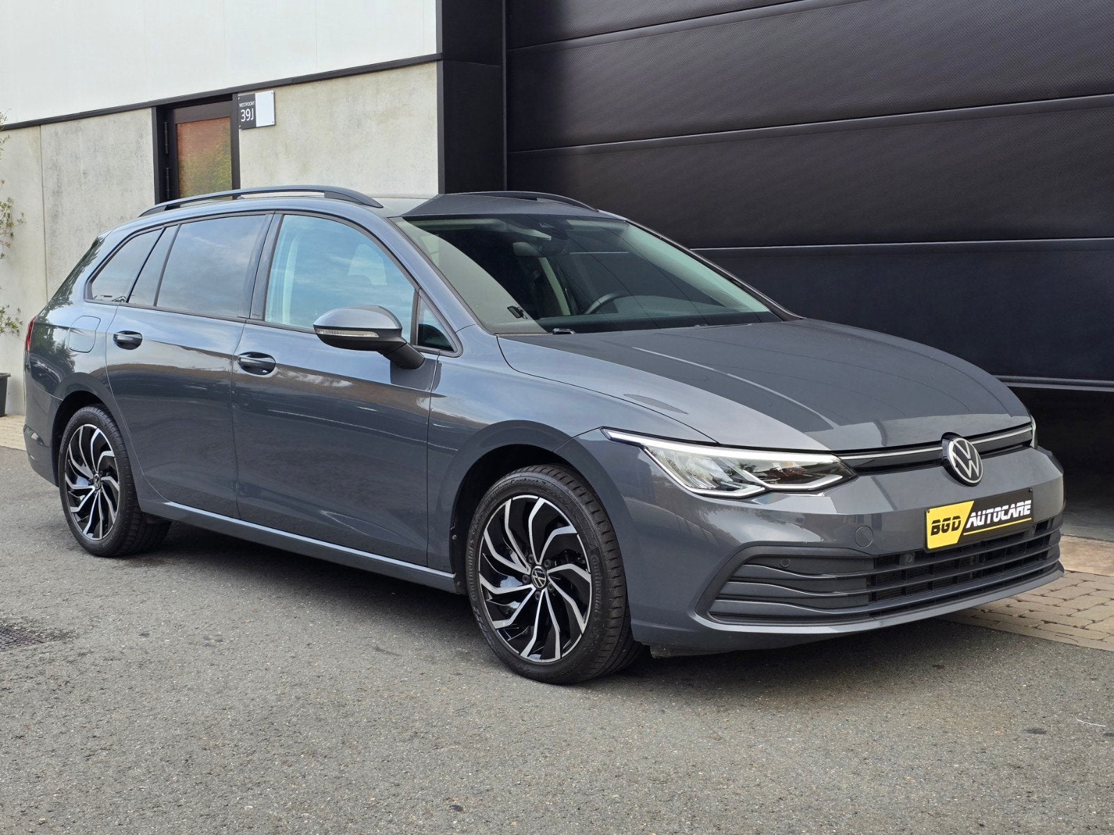 Volkswagen Golf VIII 2.0 TDI DSG AUT/LED/ACC/Assist/Trekhaak, Auto's, Stof, USB, 5 deurs, Golf