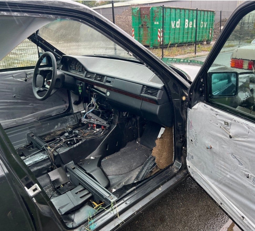 Mercedes 500E 1991 340000km.  VERKOCHT!!!!, Auto's, Automaat, Achterwielaandrijving, 5000 cc, Zwart