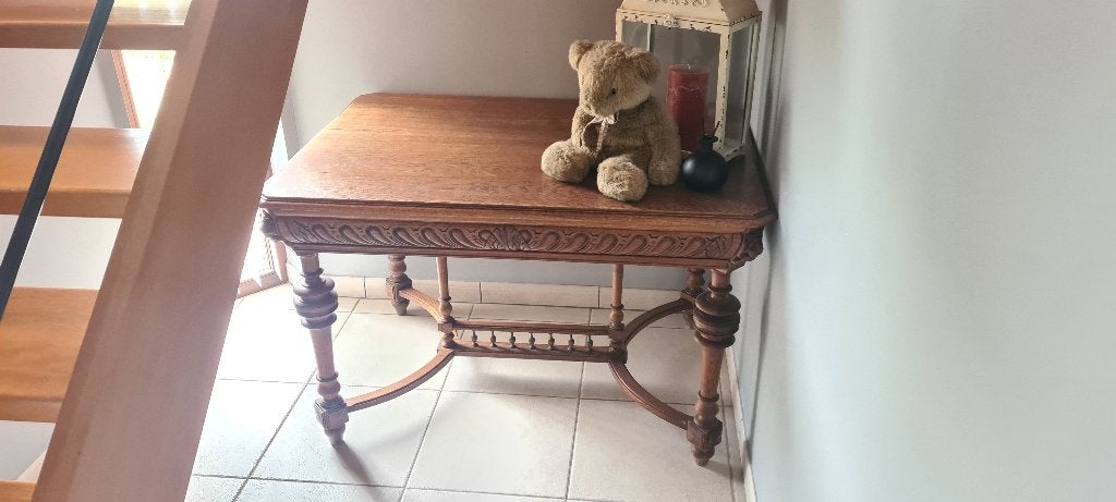 MECHELSE TAFEL MET LEEUWENKOPPEN + 4 STOELEN, Ophalen