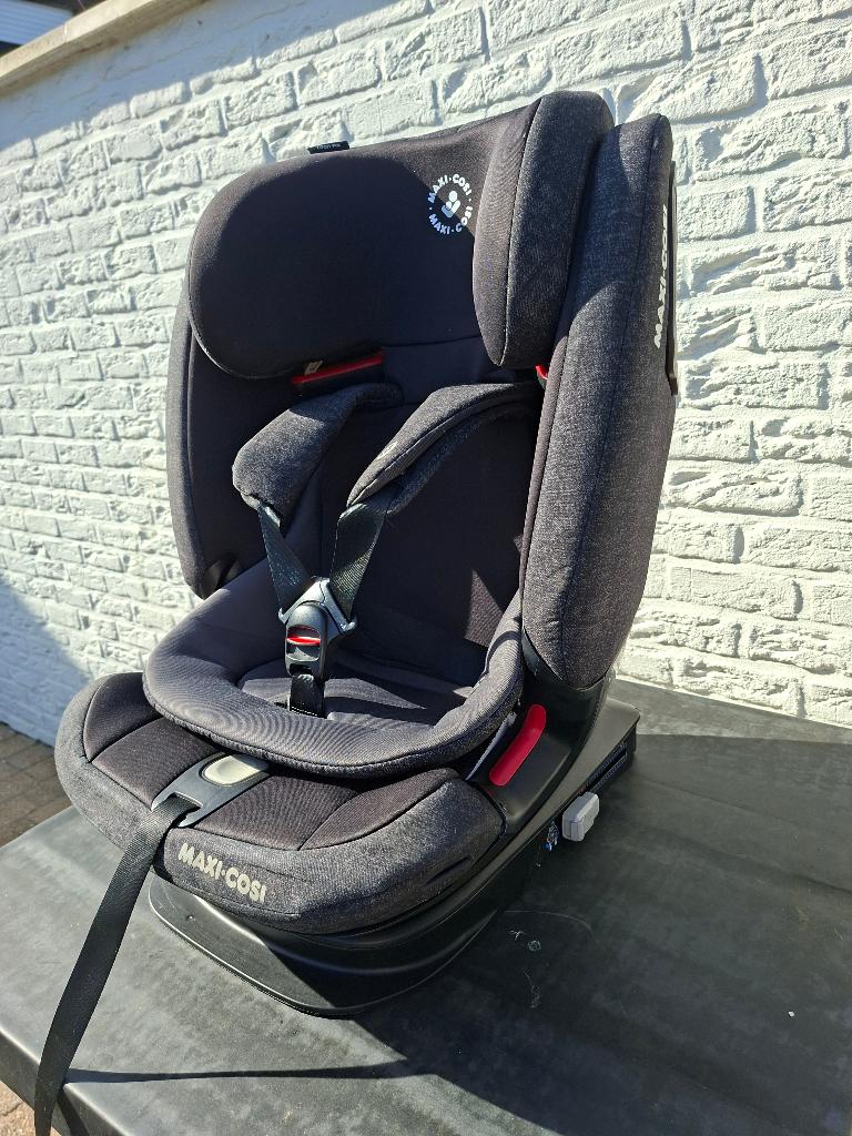 Maxi cosi titan pro, Kinderen en Baby's, Autostoeltjes, Zo goed als nieuw, Maxi-Cosi, 9 t/m 36 kg, Autogordel of Isofix, Verstelbare rugleuning