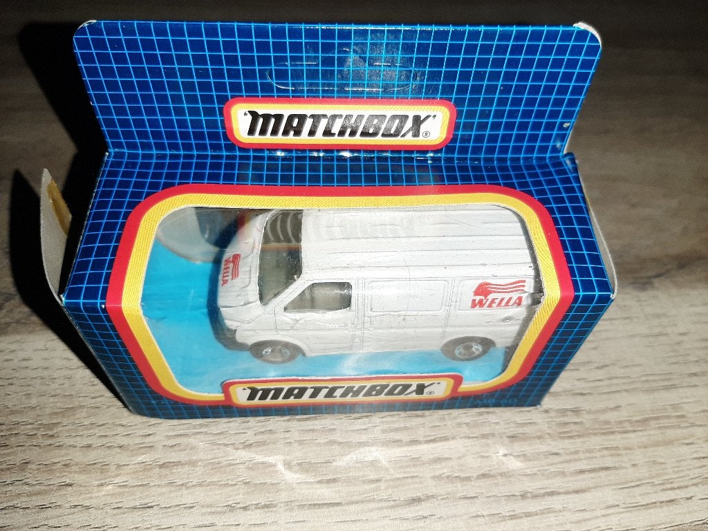 Matchbox Ford Transit 1986 Wella, Ophalen of Verzenden, Gebruikt, Auto