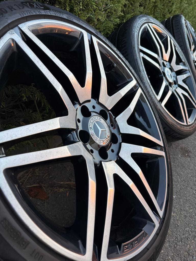 Jantes Mercedes AMG 19 pouces OEM à vendre, Enlèvement ou Envoi, 19 pouces, Pneu(s)