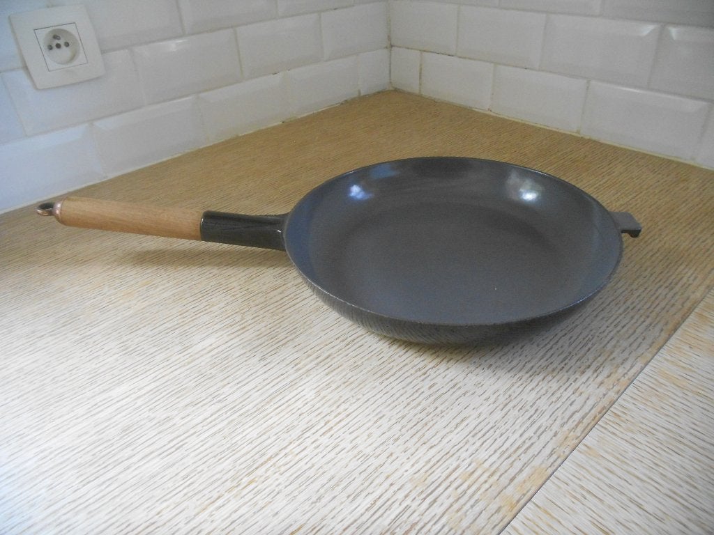 Le creuset poêle à cuire (cocotte en fonte)., Maison & Meubles, Enlèvement ou Envoi, Fonte, Cocotte, Le Creuset