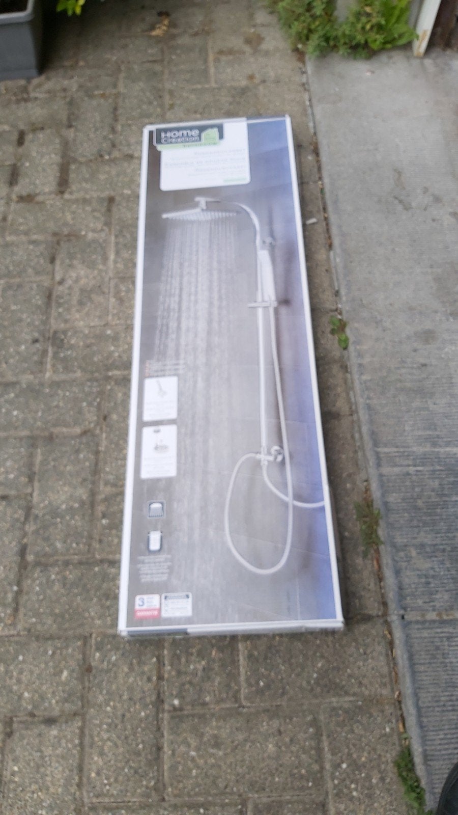 ENSEMBLE DE DOUCHE PLUIE. 100€ NEGOCIABLE, Enlèvement