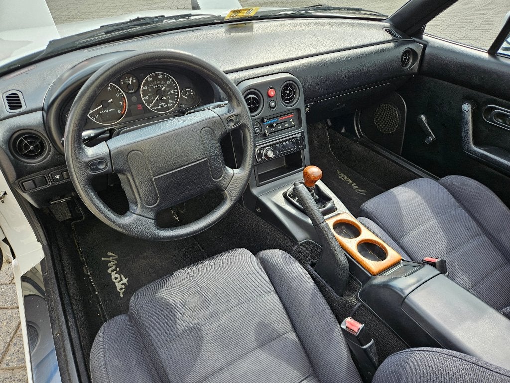 Mazda MX-5 NA Miata 1.6i 16v, Achat, Entreprise, Boîte manuelle, Noir