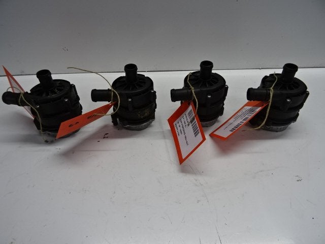WATERPOMP Audi A3 Sportback (8VA / 8VF) (01-2012/10-2020), Gebruikt, Mevr. I. Hauben, Audi, Rue de l'Espoir 34 34
4030  GRIVEGNÉE, BE
