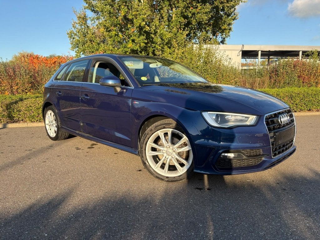 Audi A3 Sportback 1.6 TDi EURO 6B  CT OK + CAR PASS, Autos, Achat, Euro 6, Entreprise, Boîte manuelle